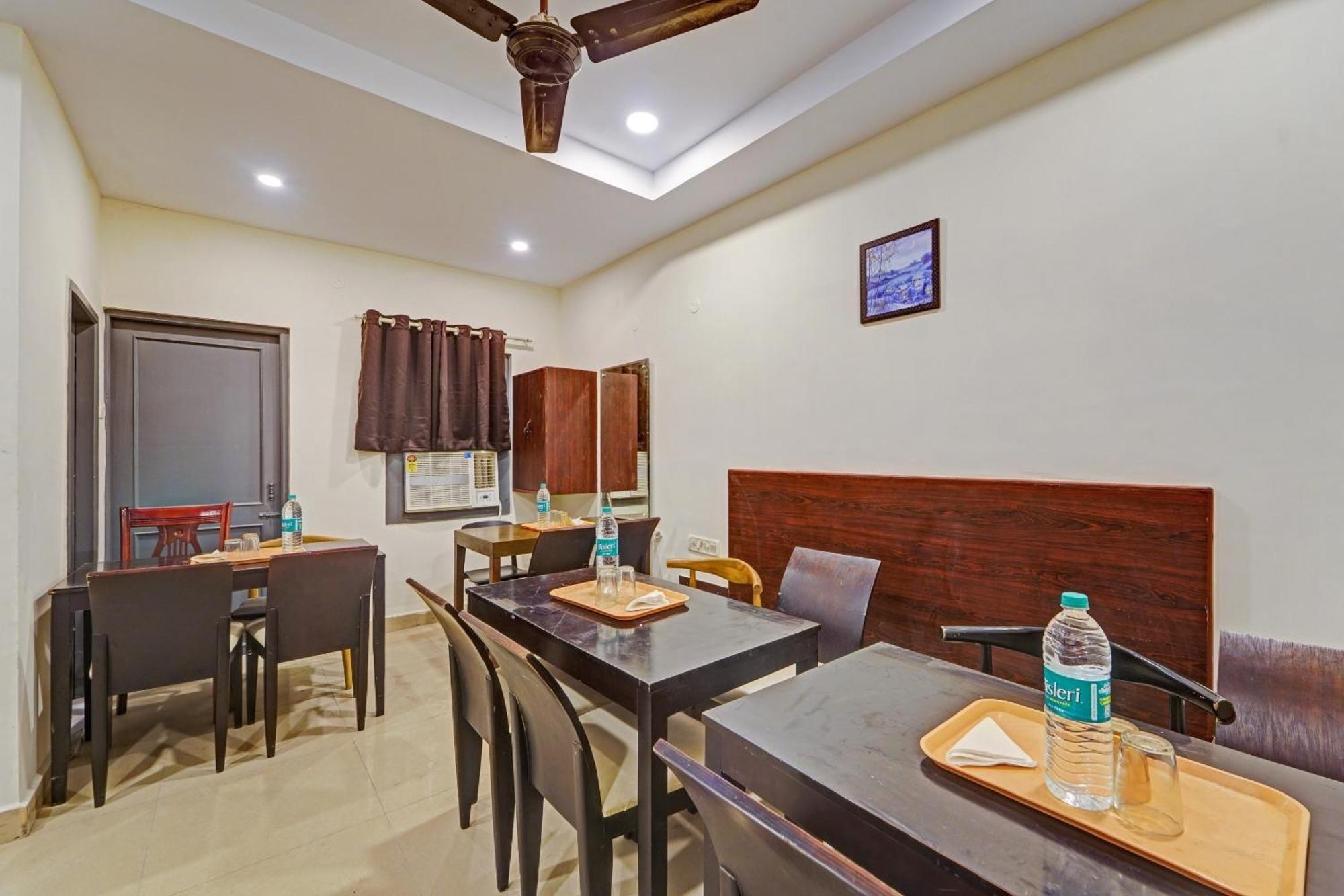 Super Townhouse G Silver Hotels Mount Road Chennai Exterior photo